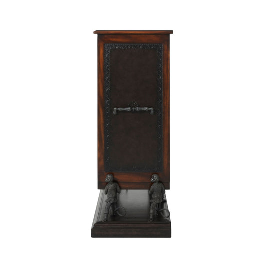 The Humorous Chest
