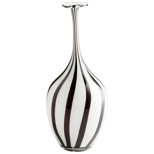 Medium Sweeney Vase