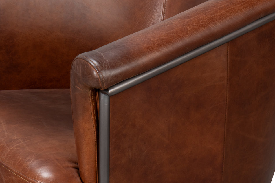 Nagel Distilled Leather Chairbrown