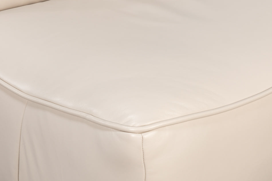 Kennett Swivel Chaircrystal White Leath