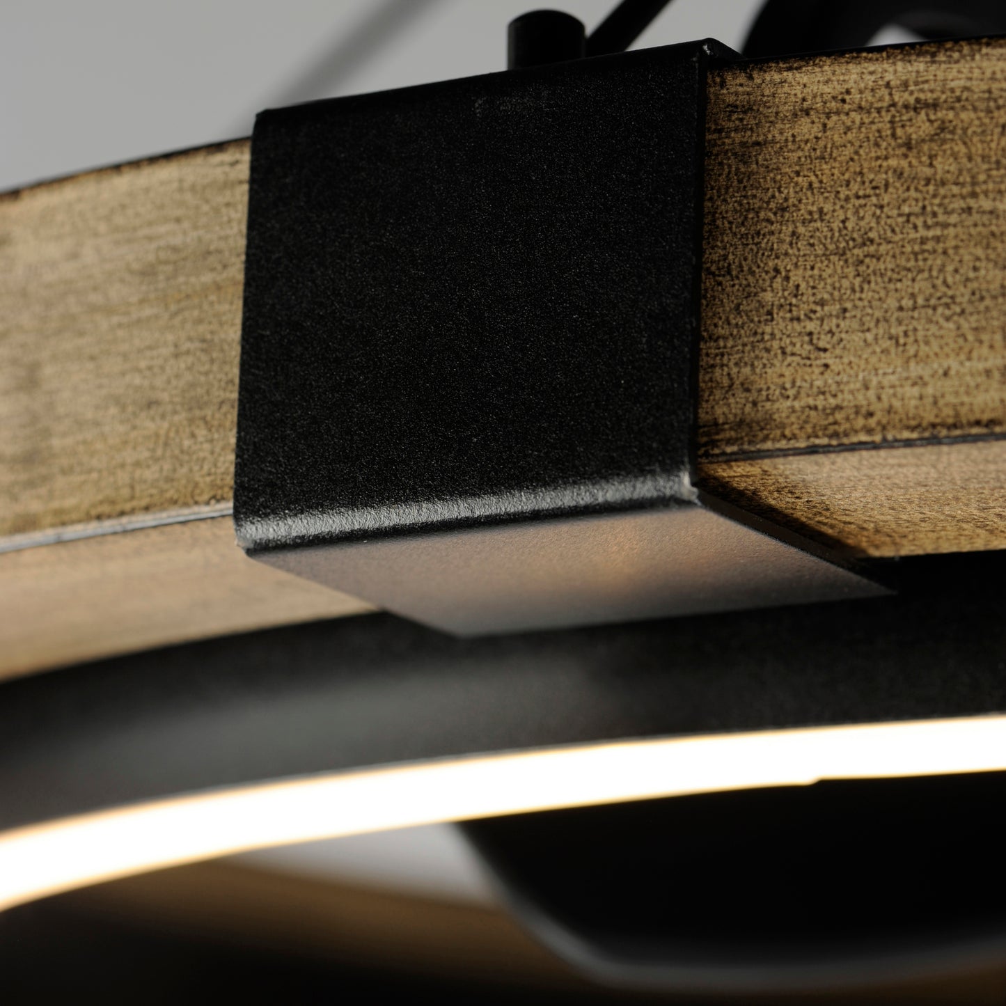 TIMBER WIFI-ENABLED LED FANDELIGHT
