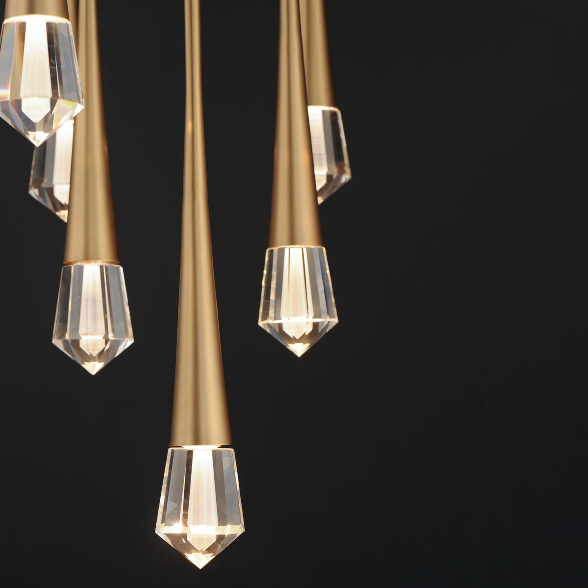 PIERCE 12-LIGHT LED PENDANT