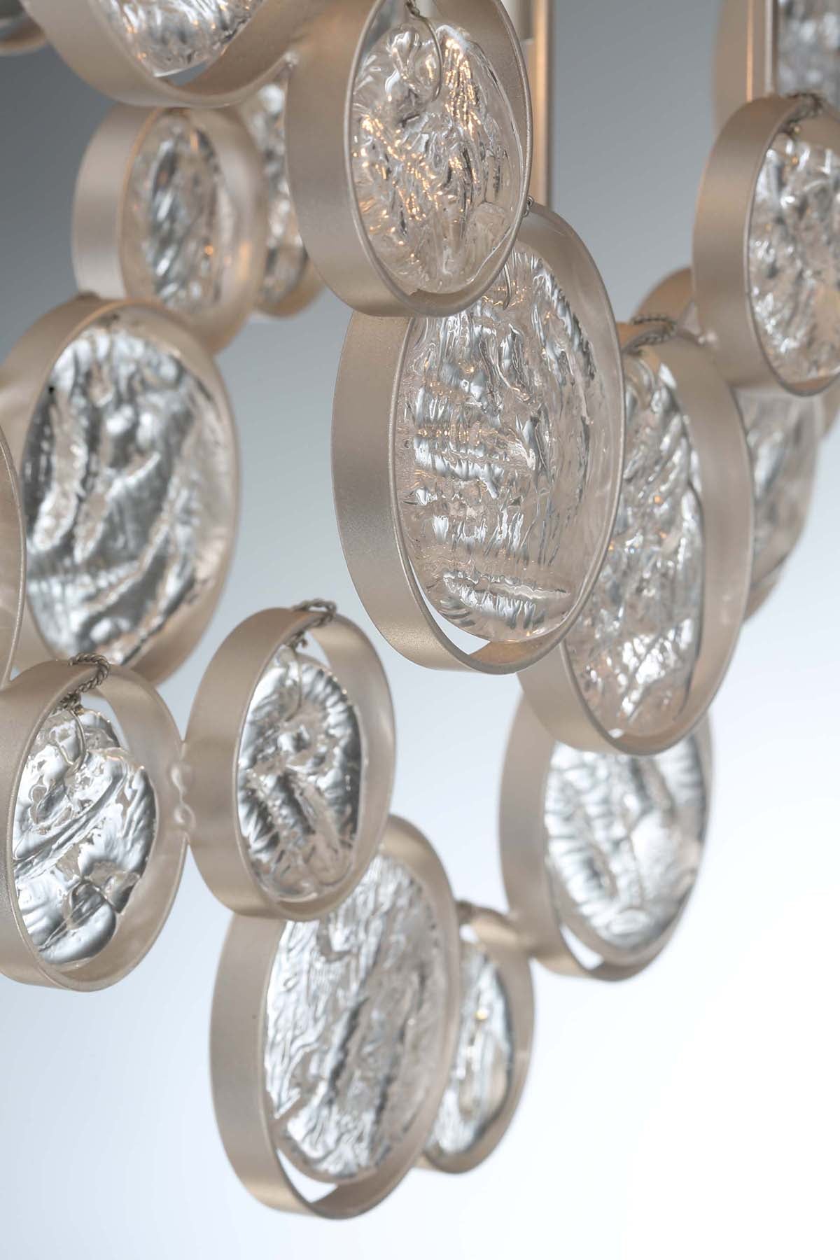 TRENTOSHARE  15-LIGHT LINEAR CHANDELIER