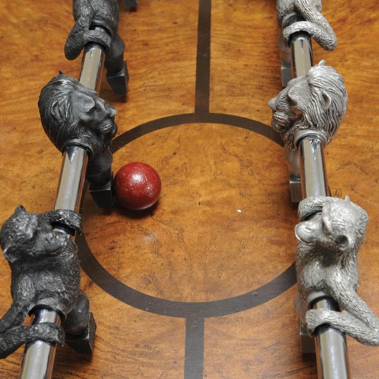 FOOSBALL TABLE