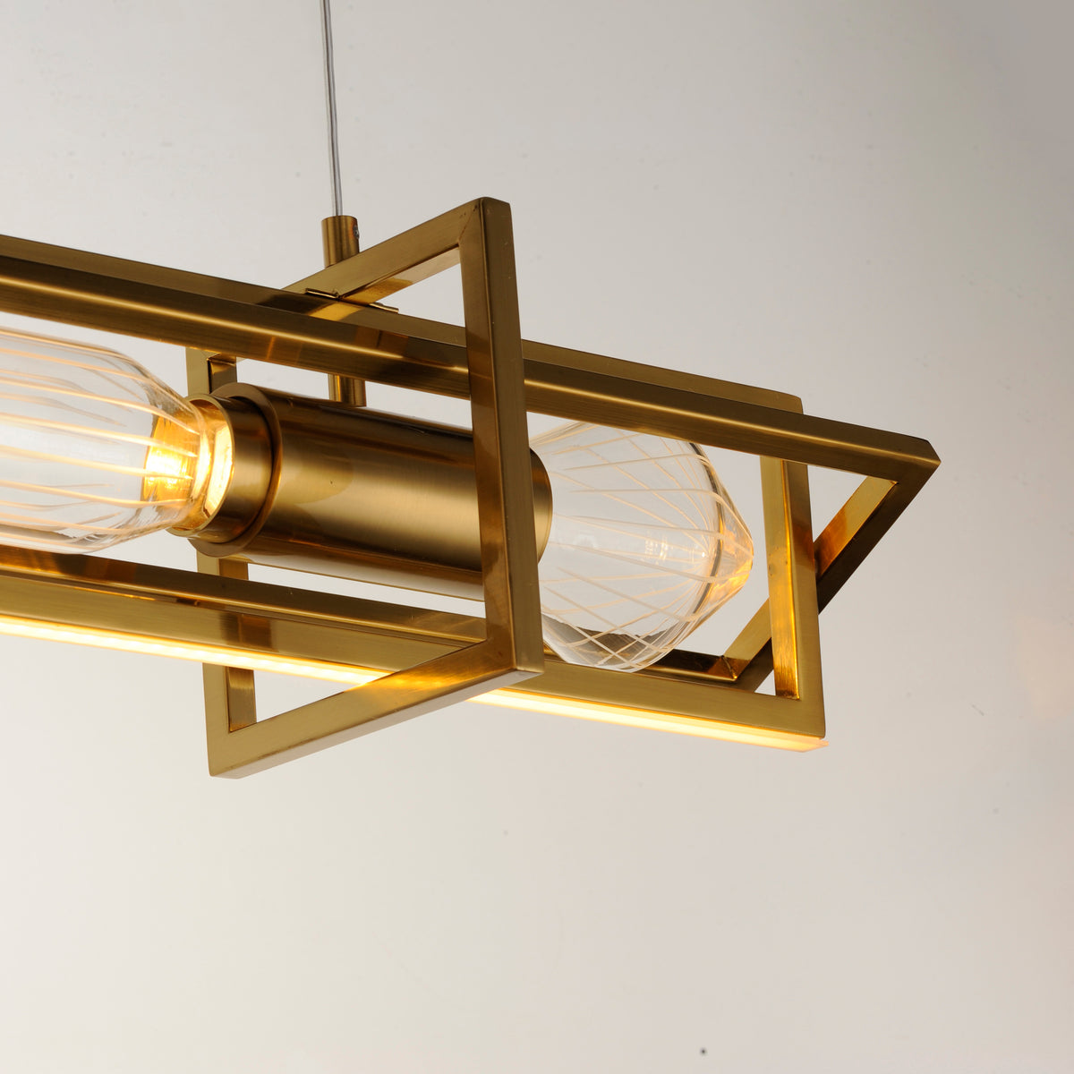 ZEPPELIN 50" LINEAR PENDENT