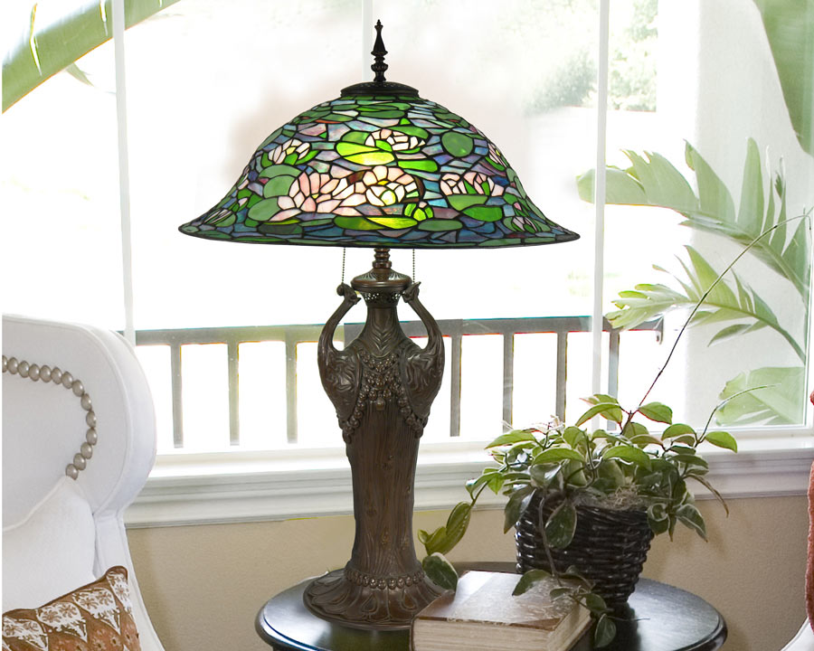 Ren 35"H Tiffany Table Lamp